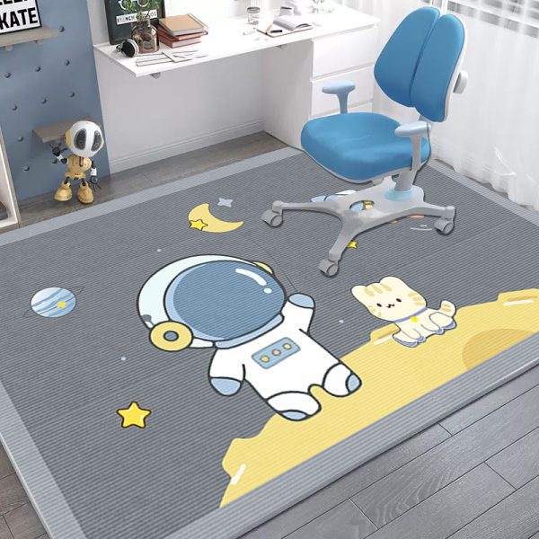 Space astronauts are dirt-resistant and cute floor mats