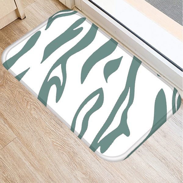 Green geometric stripe pattern flannel non-slip bath mat