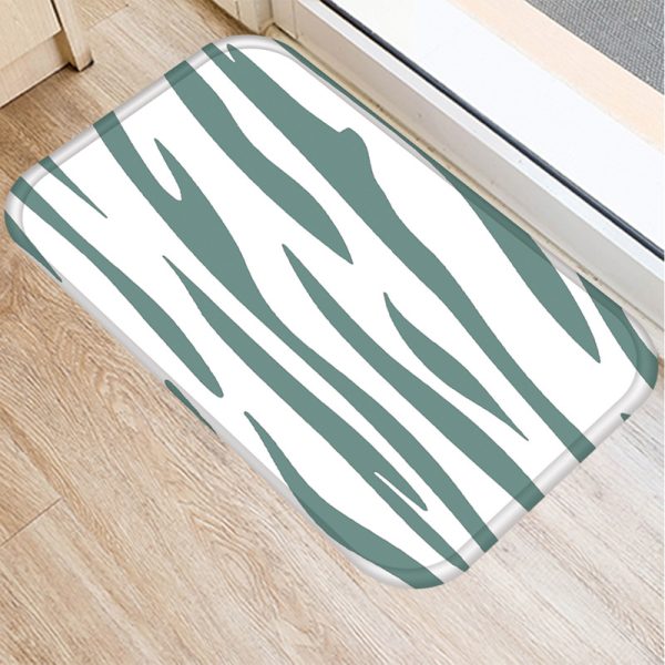 Green geometric stripe pattern flannel non-slip bath mat