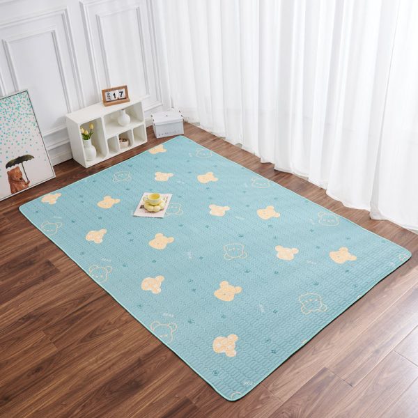 Little bear ice silk summer children's nap rug