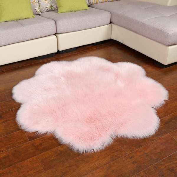 Plush Plum Blossom Shape Faux Cashmere Living Room Rug