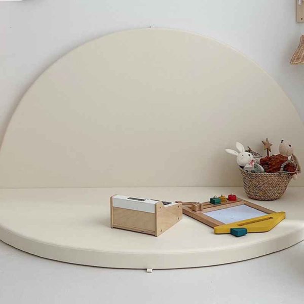 Round thickened foldable anti-collision baby crawling mat against the wall