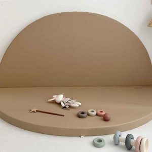 Round thickened foldable anti-collision baby crawling mat against the wall