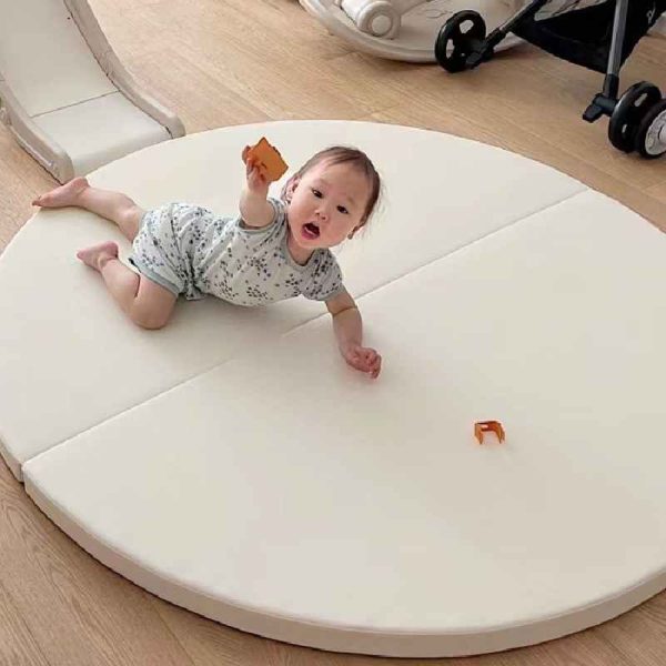 Round thickened foldable anti-collision baby crawling mat against the wall