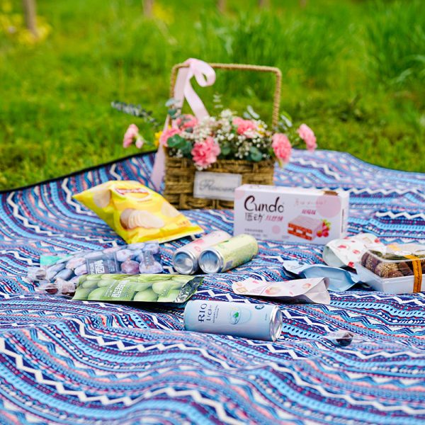 Bohemian wind thickened moisture-proof lawn picnic mat