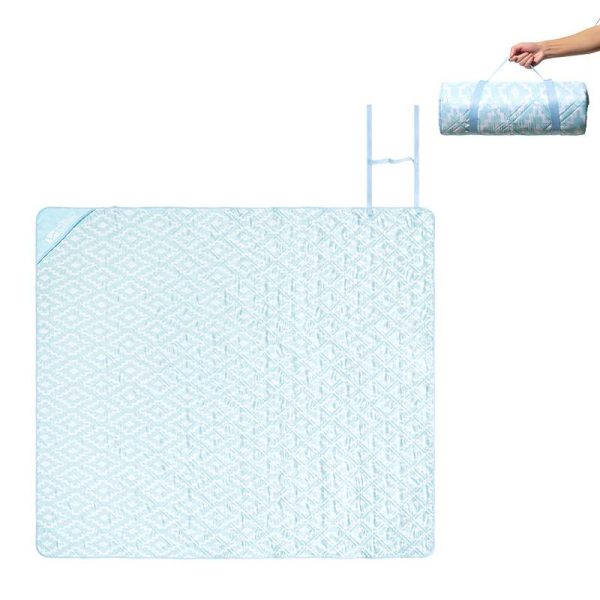 Japanese style outdoor picnic mat is foldable, machine washable and portable