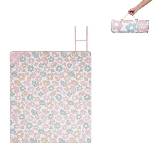 Japanese style outdoor picnic mat is foldable, machine washable and portable